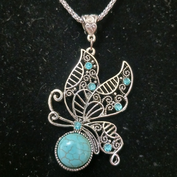 2 item-FAUX TURQUOISE BUTTERFLY GEMSTONE SILVERTONE NECKLACE & DRAGONFLY EARRING - Picture 2 of 10